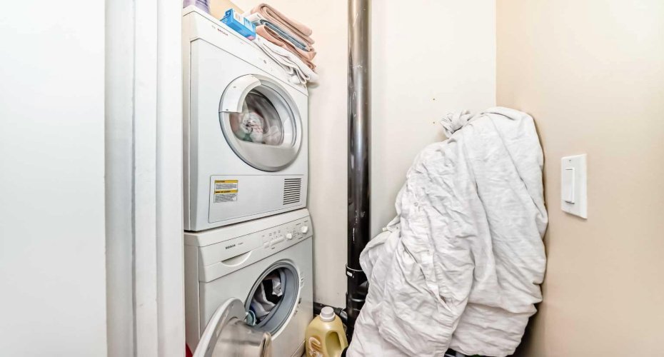 1817 16 Street, Calgary, Alberta T2T 4E3, 1 Bedroom Bedrooms, ,1 BathroomBathrooms,Residential,For Sale,16,A2286283