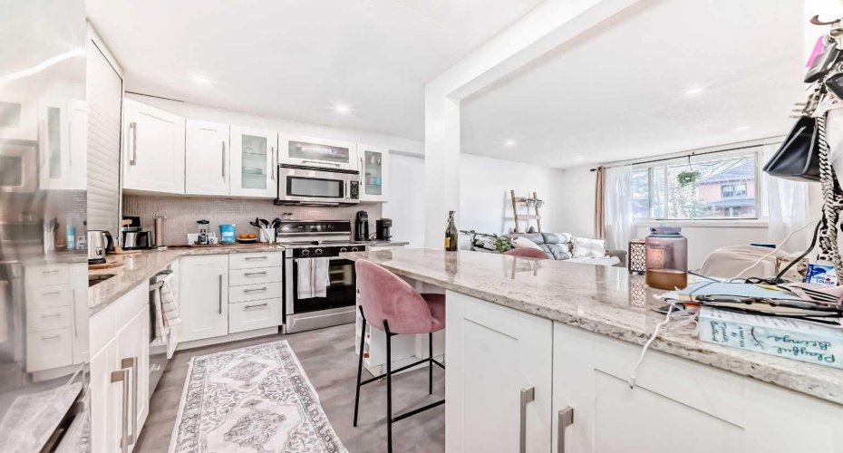 1817 16 Street, Calgary, Alberta T2T 4E3, 1 Bedroom Bedrooms, ,1 BathroomBathrooms,Residential,For Sale,16,A2286283