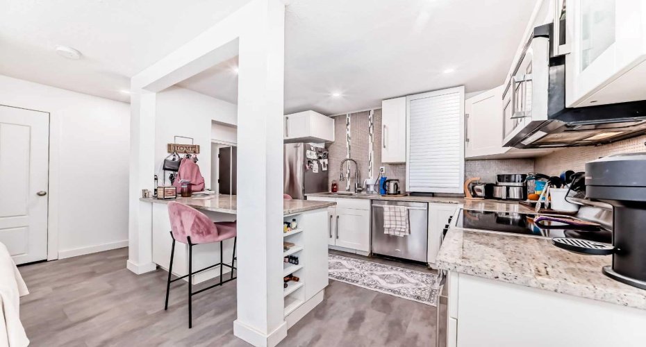 1817 16 Street, Calgary, Alberta T2T 4E3, 1 Bedroom Bedrooms, ,1 BathroomBathrooms,Residential,For Sale,16,A2286283