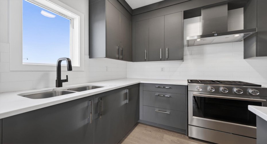 709 Dawson Common, Chestermere, Alberta T1X 1Z7, 4 Bedrooms Bedrooms, ,3 BathroomsBathrooms,Residential,For Sale,Dawson,A2286486