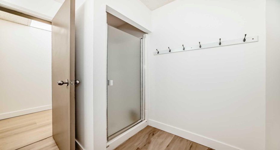 2139 4 Avenue, Calgary, Alberta T2N 0N6, 0 , 0 ,0,Commercial,For Lease,4,0,A2286604
