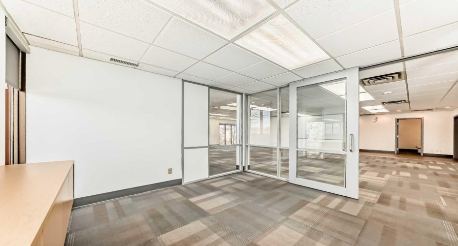 2139 4 Avenue, Calgary, Alberta T2N0N6, 0 , 0 ,0,Commercial,For Lease,4,0,A2285509