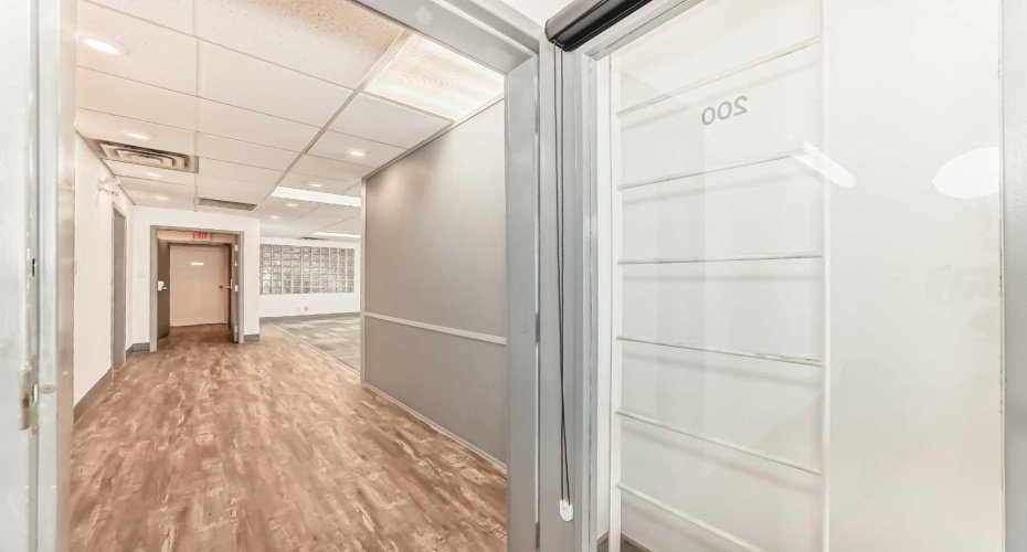 2139 4 Avenue, Calgary, Alberta T2N0N6, 0 , 0 ,0,Commercial,For Lease,4,0,A2285509