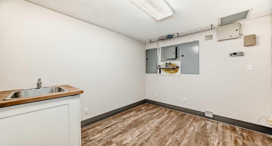2139 4 Avenue, Calgary, Alberta T2N0N6, 0 , 0 ,0,Commercial,For Lease,4,0,A2285509