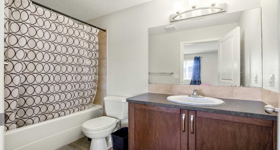 8339 Saddlebrook Drive, Calgary, Alberta T3J 0P9, 3 Bedroom Bedrooms, 0 ,4 BathroomBathrooms,Residential,For Sale,Saddlebrook,0,A2286476