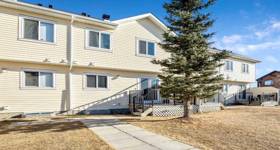 8339 Saddlebrook Drive, Calgary, Alberta T3J 0P9, 3 Bedroom Bedrooms, 0 ,4 BathroomBathrooms,Residential,For Sale,Saddlebrook,0,A2286476