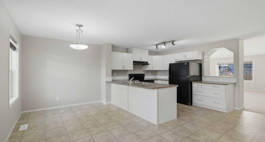 105 Drake Landing Common, Okotoks, Alberta T1S 0C9, 3 Bedrooms Bedrooms, ,2 BathroomsBathrooms,Residential,For Sale,Drake Landing,A2279864