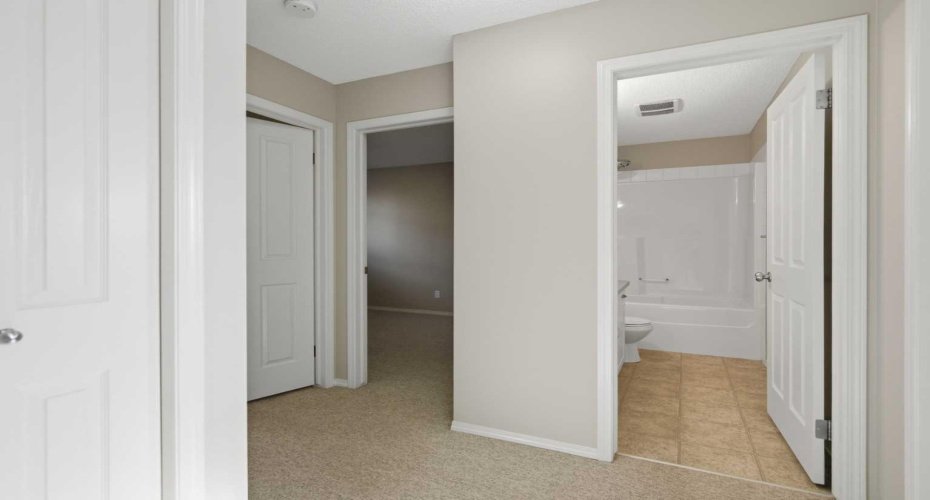 105 Drake Landing Common, Okotoks, Alberta T1S 0C9, 3 Bedrooms Bedrooms, ,2 BathroomsBathrooms,Residential,For Sale,Drake Landing,A2279864