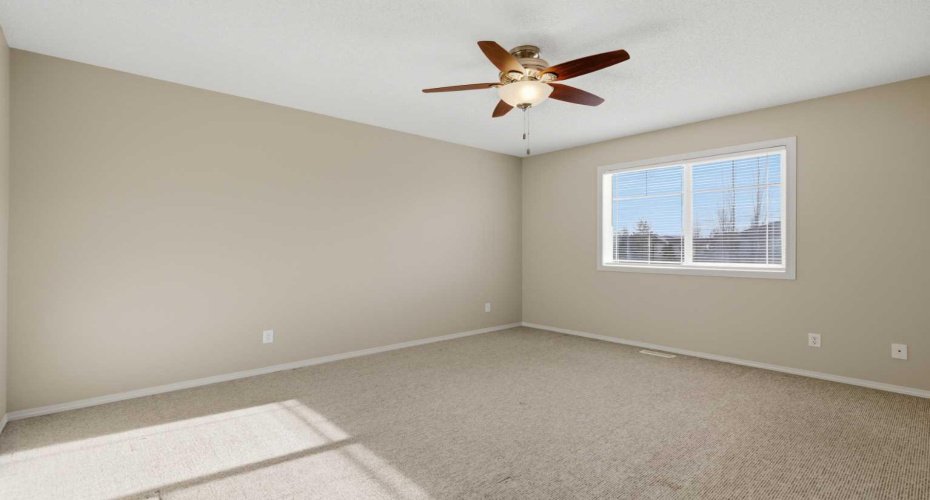 105 Drake Landing Common, Okotoks, Alberta T1S 0C9, 3 Bedrooms Bedrooms, ,2 BathroomsBathrooms,Residential,For Sale,Drake Landing,A2279864