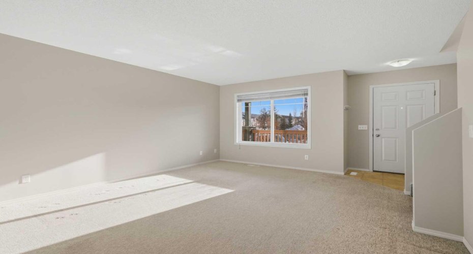 105 Drake Landing Common, Okotoks, Alberta T1S 0C9, 3 Bedrooms Bedrooms, ,2 BathroomsBathrooms,Residential,For Sale,Drake Landing,A2279864