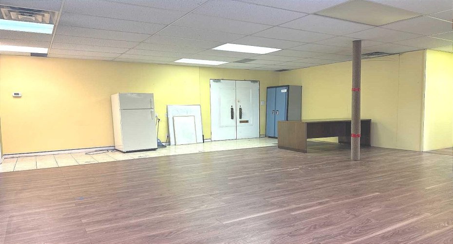 1710 Centre Street, Calgary, Alberta T2E 2S7, 0 , 0 ,0,Commercial,For Lease,Centre,0,A2277996