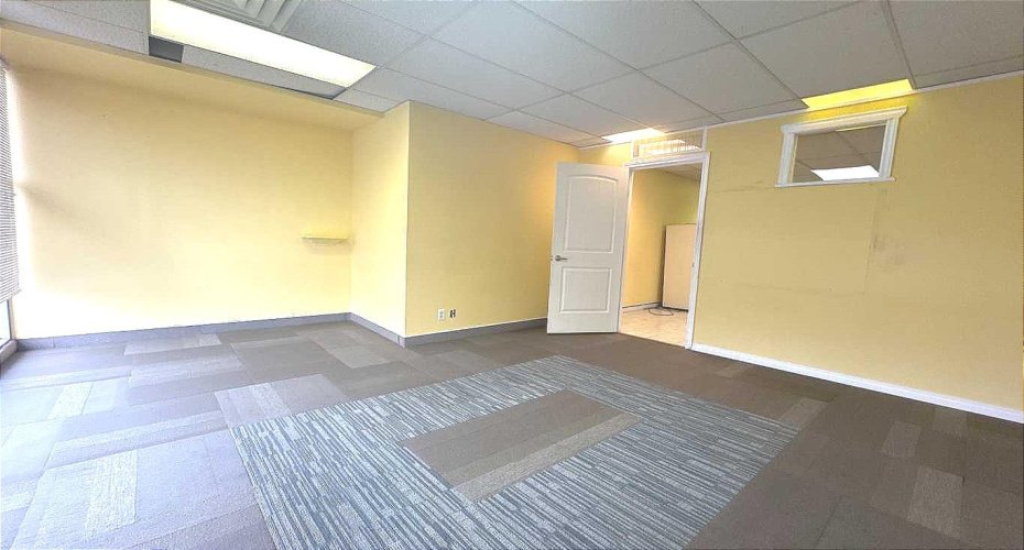 1710 Centre Street, Calgary, Alberta T2E 2S7, 0 , 0 ,0,Commercial,For Lease,Centre,0,A2277996