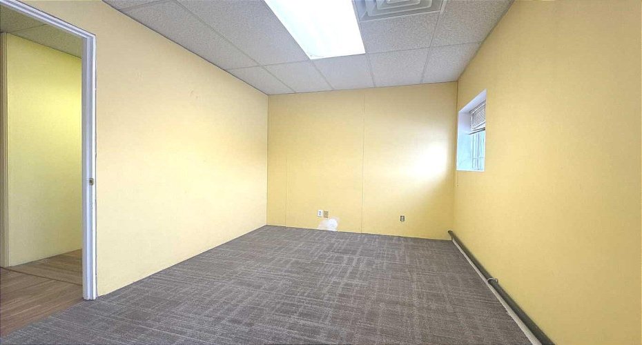 1710 Centre Street, Calgary, Alberta T2E 2S7, 0 , 0 ,0,Commercial,For Lease,Centre,0,A2277996