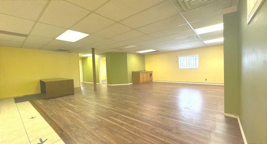 1710 Centre Street, Calgary, Alberta T2E 2S7, 0 , 0 ,0,Commercial,For Lease,Centre,0,A2277996