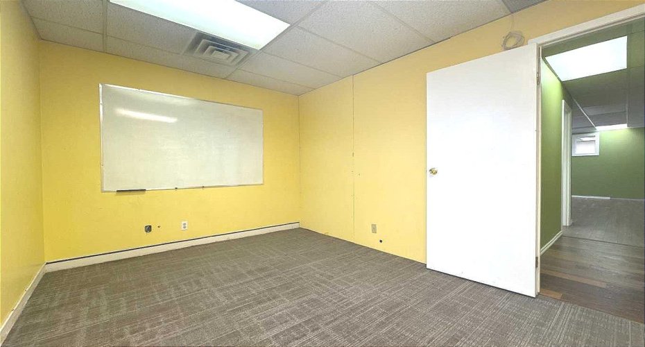 1710 Centre Street, Calgary, Alberta T2E 2S7, 0 , 0 ,0,Commercial,For Lease,Centre,0,A2277996