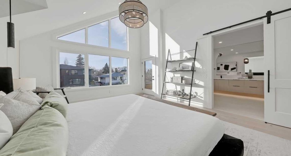 2216 35 Street, Calgary, Alberta T3E 2X8, 5 Bedroom Bedrooms, 0 ,4 BathroomBathrooms,Residential,For Sale,35,0,A2286277