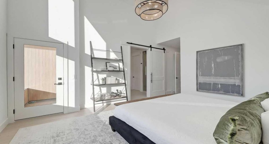 2216 35 Street, Calgary, Alberta T3E 2X8, 5 Bedroom Bedrooms, 0 ,4 BathroomBathrooms,Residential,For Sale,35,0,A2286277