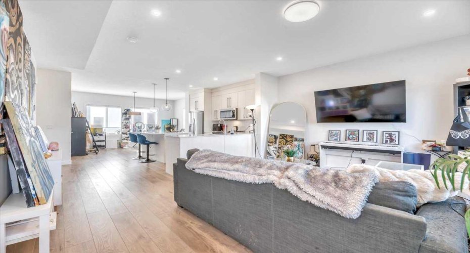 280 Chelsea Road, Chestermere, Alberta T1X2X9, 4 Bedrooms Bedrooms, ,3 BathroomsBathrooms,Residential,For Sale,Chelsea,A2286740