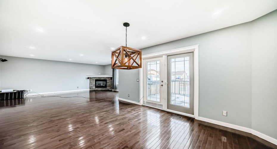 40 Cimarron Crescent, Okotoks, Alberta T1S 1S7, 4 Bedrooms Bedrooms, ,4 BathroomsBathrooms,Residential,For Sale,Cimarron,A2286719