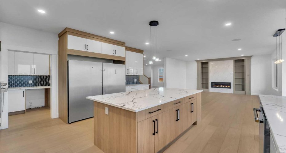 139 South Shore Road, Chestermere, Alberta T1X 3G2, 7 Bedrooms Bedrooms, ,7 BathroomsBathrooms,Residential,For Sale,South Shore,A2286744