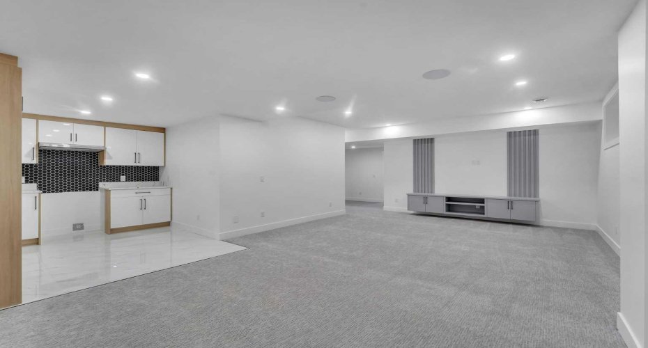 139 South Shore Road, Chestermere, Alberta T1X 3G2, 7 Bedrooms Bedrooms, ,7 BathroomsBathrooms,Residential,For Sale,South Shore,A2286744