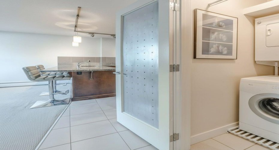 1534 15 Avenue, Calgary, Alberta T3C 0X9, 1 Bedroom Bedrooms, 0 ,1 BathroomBathrooms,Residential,For Sale,15,0,A2286908