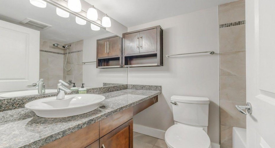 1534 15 Avenue, Calgary, Alberta T3C 0X9, 1 Bedroom Bedrooms, 0 ,1 BathroomBathrooms,Residential,For Sale,15,0,A2286908