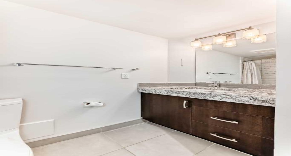 303 13 Avenue, Calgary, Alberta T2R0Y9, 2 Bedroom Bedrooms, 0 ,2 BathroomBathrooms,Residential,For Sale,13,0,A2285694