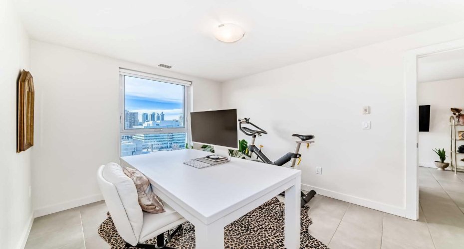 303 13 Avenue, Calgary, Alberta T2R0Y9, 2 Bedroom Bedrooms, 0 ,2 BathroomBathrooms,Residential,For Sale,13,0,A2285694