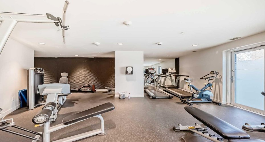 303 13 Avenue, Calgary, Alberta T2R0Y9, 2 Bedroom Bedrooms, 0 ,2 BathroomBathrooms,Residential,For Sale,13,0,A2285694