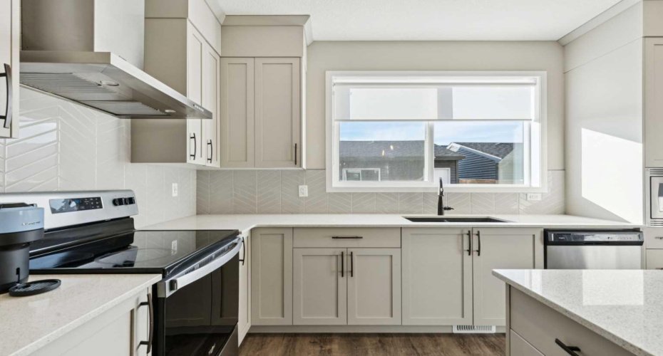 129 Dawson Drive, Chestermere, Alberta T1X 1Z8, 4 Bedrooms Bedrooms, ,4 BathroomsBathrooms,Residential,For Sale,Dawson Drive,A2286862