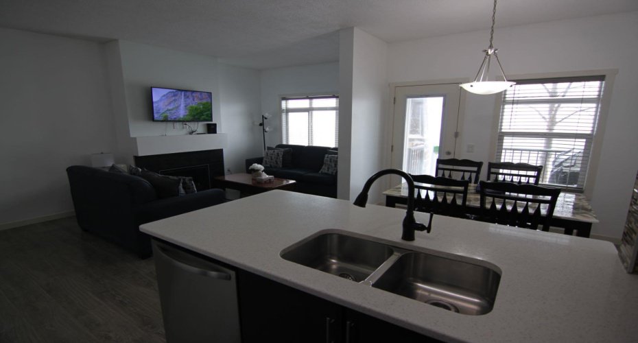 337 COPPERPOND Landing, Calgary, Alberta T2Z 1G6, 3 Bedroom Bedrooms, 0 ,3 BathroomBathrooms,Residential,For Sale,COPPERPOND,0,A2287168