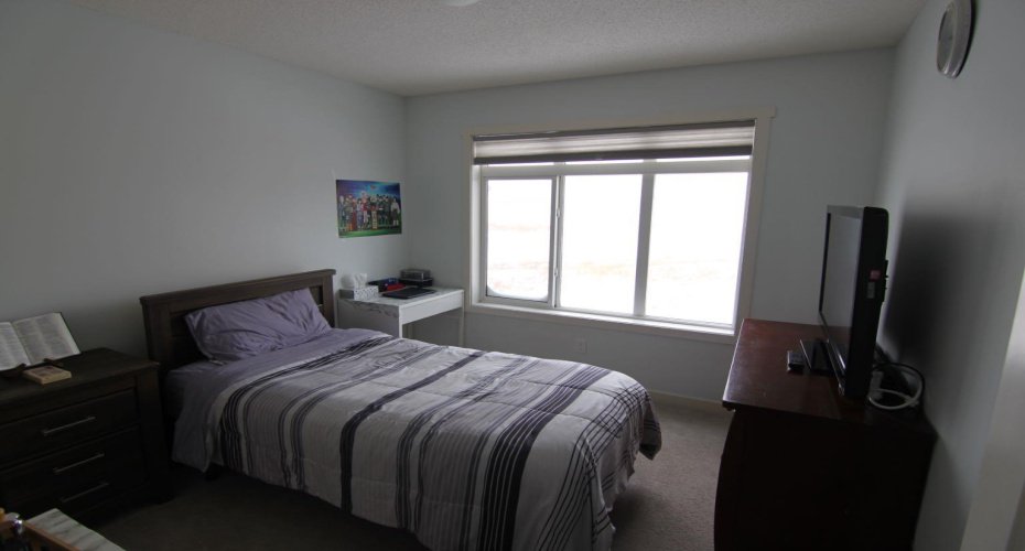 337 COPPERPOND Landing, Calgary, Alberta T2Z 1G6, 3 Bedroom Bedrooms, 0 ,3 BathroomBathrooms,Residential,For Sale,COPPERPOND,0,A2287168