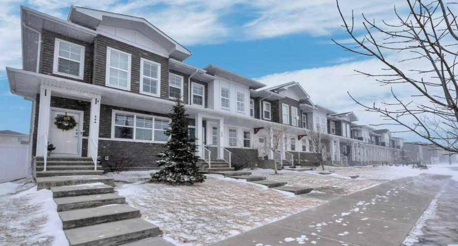 448 West Lakeview Drive, Chestermere, Alberta T1X 2A4, 3 Bedrooms Bedrooms, ,3 BathroomsBathrooms,Residential,For Sale,West Lakeview,A2287355