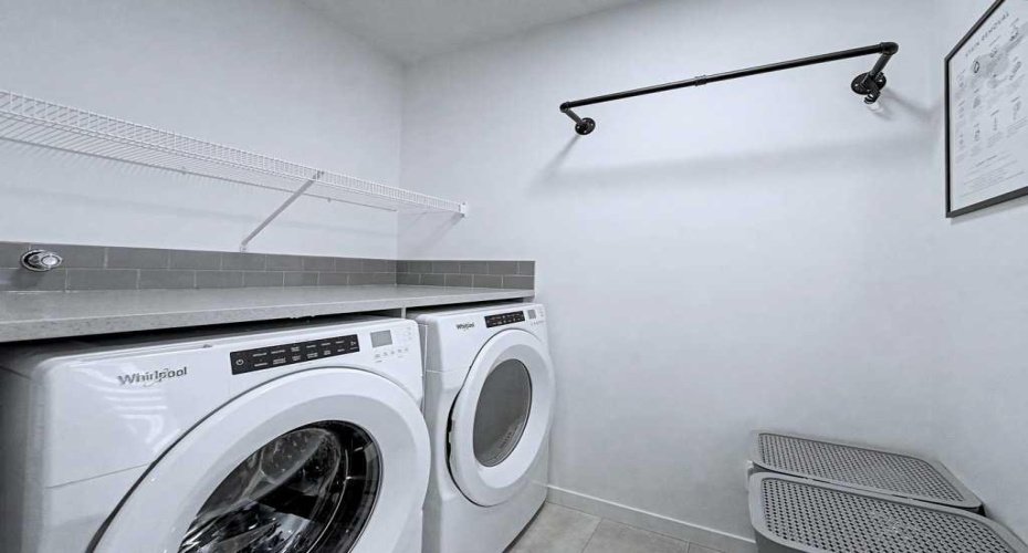 Upper laundry room