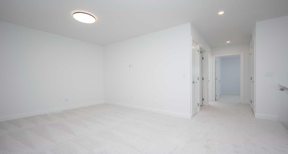 1020 West Lakeview Drive, Chestermere, Alberta T1X 2T3, 4 Bedrooms Bedrooms, ,4 BathroomsBathrooms,Residential,For Sale,West Lakeview,A2286457