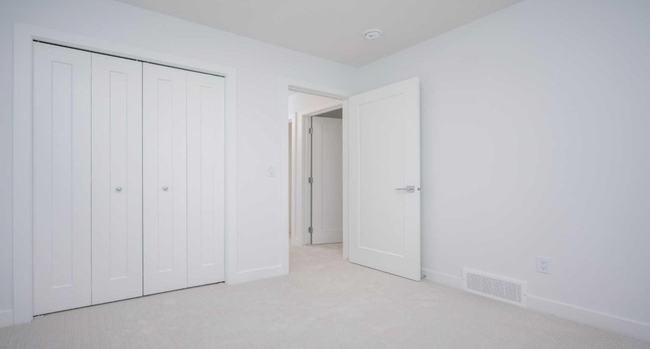 1020 West Lakeview Drive, Chestermere, Alberta T1X 2T3, 4 Bedrooms Bedrooms, ,4 BathroomsBathrooms,Residential,For Sale,West Lakeview,A2286457