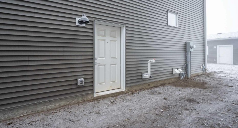 1020 West Lakeview Drive, Chestermere, Alberta T1X 2T3, 4 Bedrooms Bedrooms, ,4 BathroomsBathrooms,Residential,For Sale,West Lakeview,A2286457