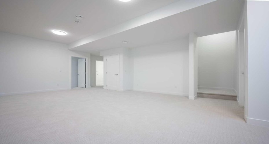 1020 West Lakeview Drive, Chestermere, Alberta T1X 2T3, 4 Bedrooms Bedrooms, ,4 BathroomsBathrooms,Residential,For Sale,West Lakeview,A2286457