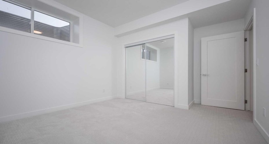 1020 West Lakeview Drive, Chestermere, Alberta T1X 2T3, 4 Bedrooms Bedrooms, ,4 BathroomsBathrooms,Residential,For Sale,West Lakeview,A2286457