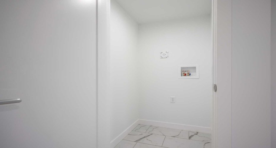 1020 West Lakeview Drive, Chestermere, Alberta T1X 2T3, 4 Bedrooms Bedrooms, ,4 BathroomsBathrooms,Residential,For Sale,West Lakeview,A2286457