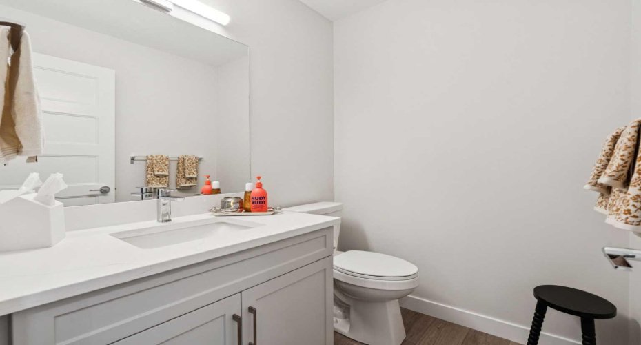 2117 81 Street, Calgary, Alberta T2H6H5, 1 Bedroom Bedrooms, 0 ,2 BathroomBathrooms,Residential,For Sale,81,0,A2286599