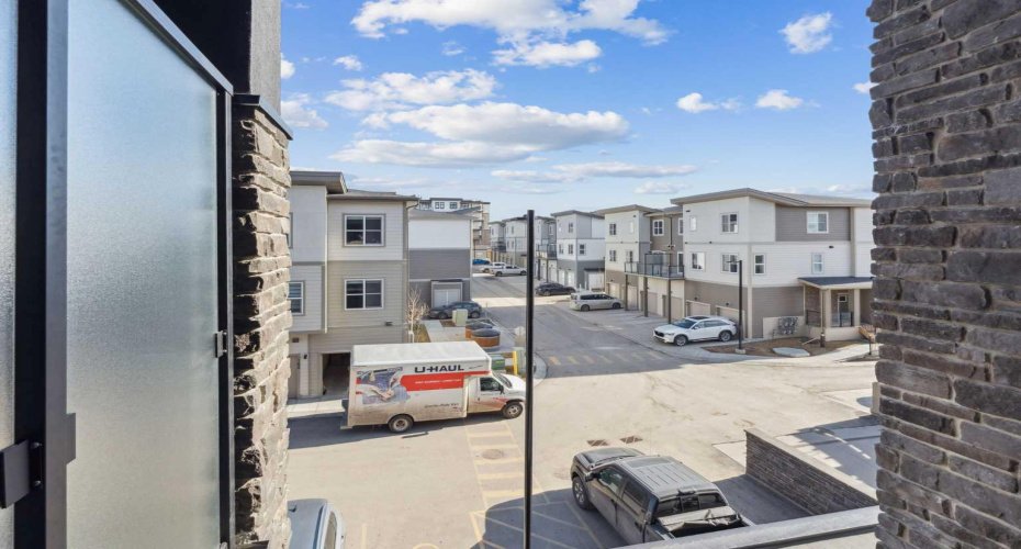 2117 81 Street, Calgary, Alberta T2H6H5, 1 Bedroom Bedrooms, 0 ,2 BathroomBathrooms,Residential,For Sale,81,0,A2286599