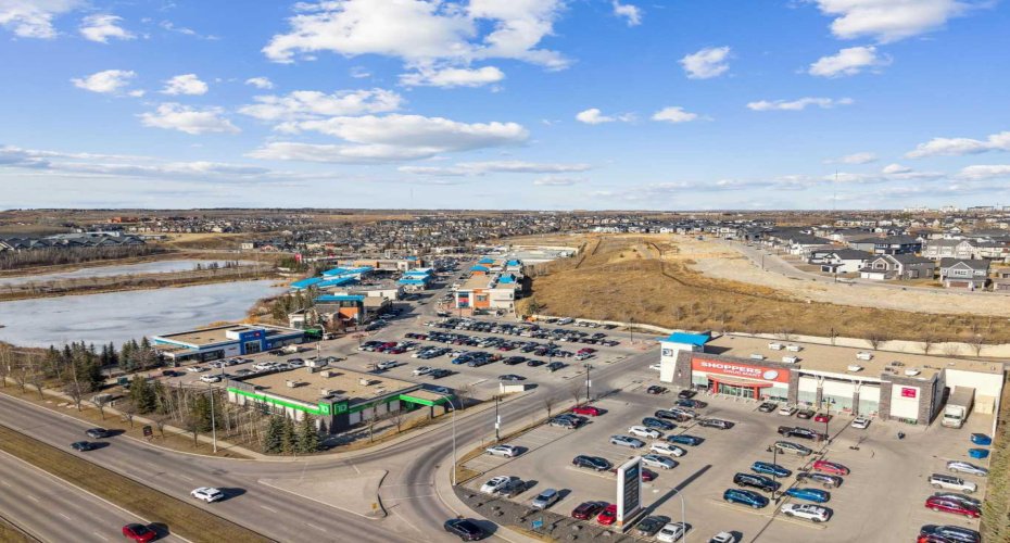 2117 81 Street, Calgary, Alberta T2H6H5, 1 Bedroom Bedrooms, 0 ,2 BathroomBathrooms,Residential,For Sale,81,0,A2286599