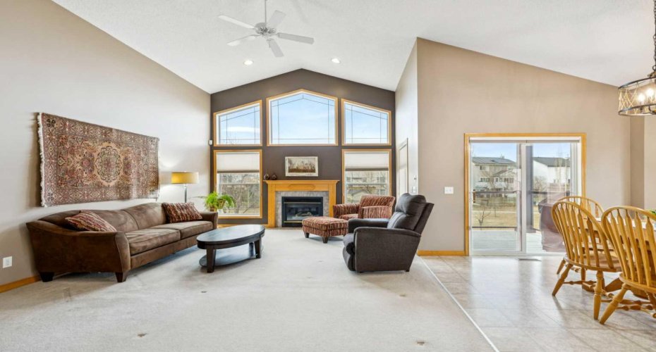 232 Springmere Place, Chestermere, Alberta T1X 1J3, 4 Bedrooms Bedrooms, ,3 BathroomsBathrooms,Residential,For Sale,Springmere,A2286877