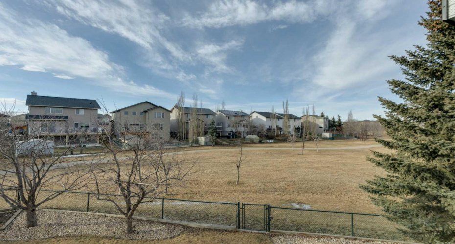 232 Springmere Place, Chestermere, Alberta T1X 1J3, 4 Bedrooms Bedrooms, ,3 BathroomsBathrooms,Residential,For Sale,Springmere,A2286877