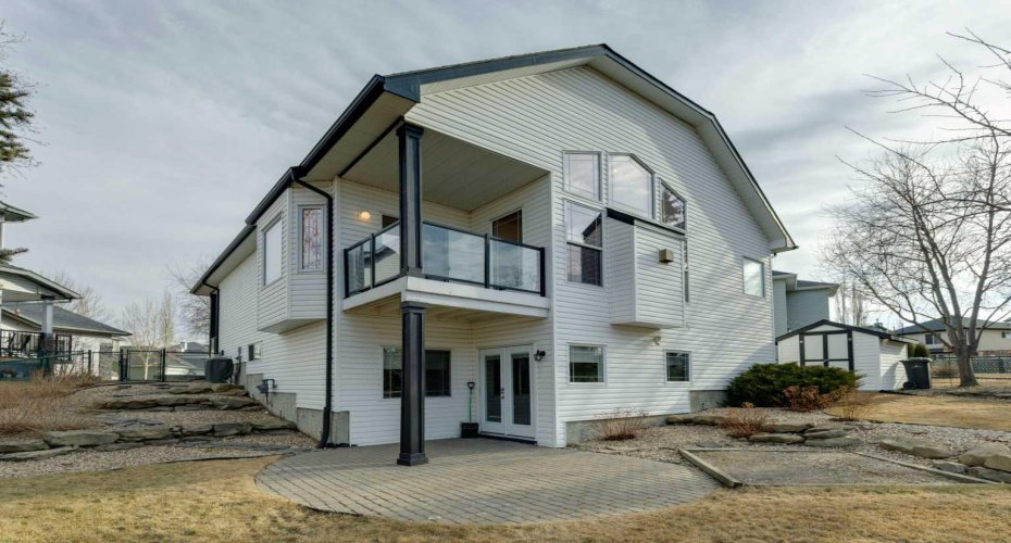 232 Springmere Place, Chestermere, Alberta T1X 1J3, 4 Bedrooms Bedrooms, ,3 BathroomsBathrooms,Residential,For Sale,Springmere,A2286877