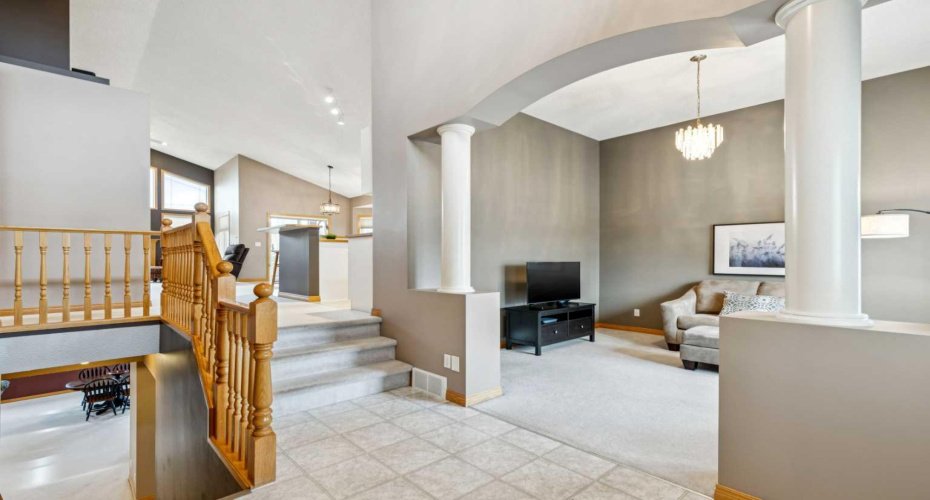 232 Springmere Place, Chestermere, Alberta T1X 1J3, 4 Bedrooms Bedrooms, ,3 BathroomsBathrooms,Residential,For Sale,Springmere,A2286877