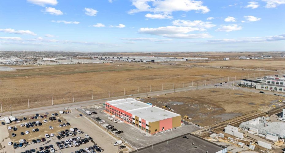 10680 36 Street, Calgary, Alberta T3N 2H9, ,Commercial,For Sale,36,A2280397