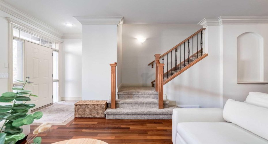 2413 2 Avenue, Calgary, Alberta T2N0H5, 3 Bedrooms Bedrooms, ,4 BathroomsBathrooms,Residential,For Sale,2,A2284500